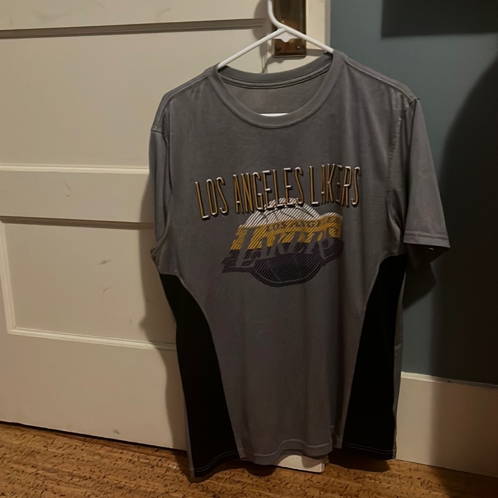Lakers lebron shirzy